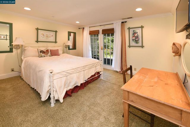 84 Quail Ln, Martinez, CA 94553