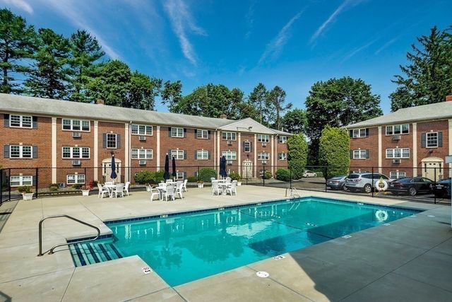 35 Arlington 1, Woburn, MA 01801