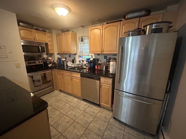 35 Arlington 1, Woburn, MA 01801