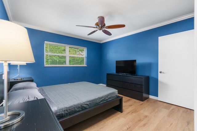 2015 NE 32nd Court 25, Pompano Beach, FL 33064