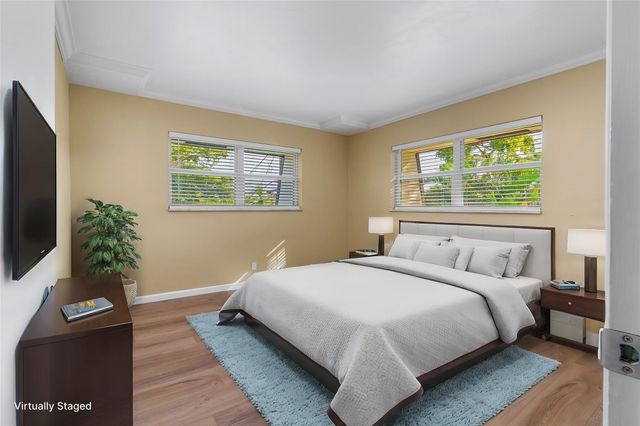 2015 NE 32nd Court 25, Pompano Beach, FL 33064