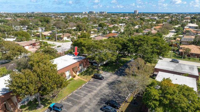 2015 NE 32nd Court 25, Pompano Beach, FL 33064