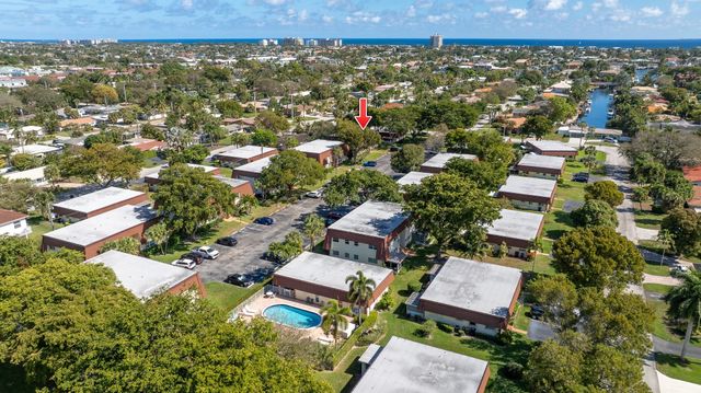 2015 NE 32nd Court 25, Pompano Beach, FL 33064