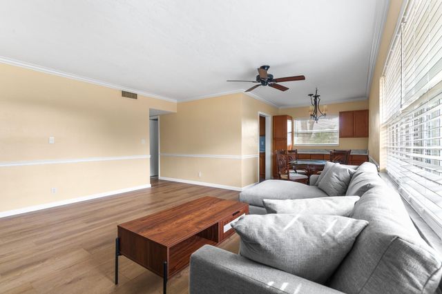 2015 NE 32nd Court 25, Pompano Beach, FL 33064