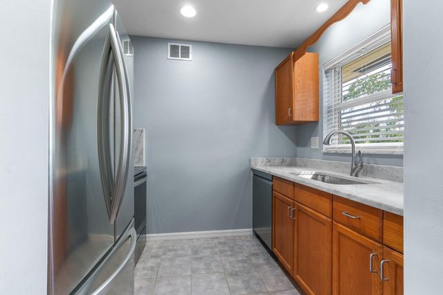 2015 NE 32nd Court 25, Pompano Beach, FL 33064