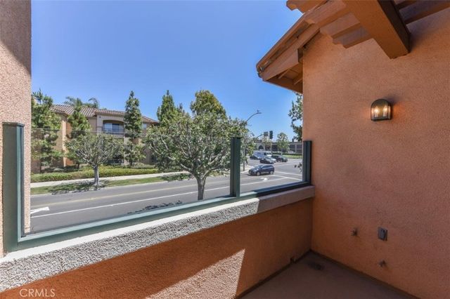 708 Solvay Aisle, Irvine, CA 92606