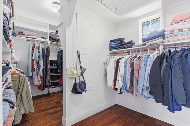 8506 Walhill CV, Austin, TX 78759