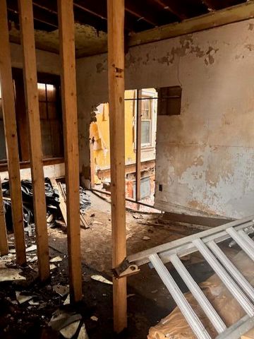 866 Floyd Street, Gary, IN 46403