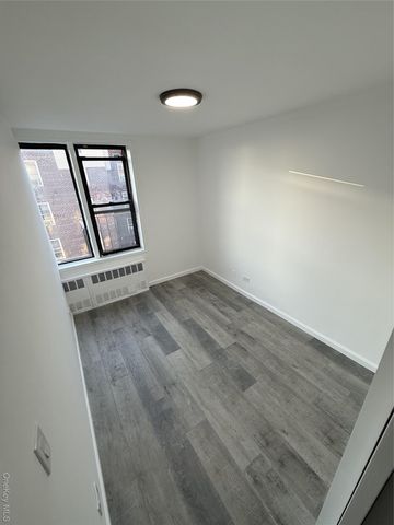 42-26 81 Street 7N, Elmhurst, NY 11373