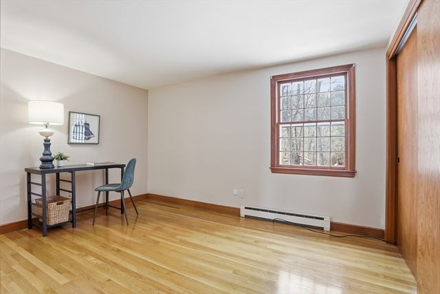 6 Old Village Rd, Acton, MA 01720