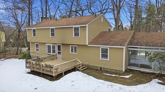 6 Old Village Rd, Acton, MA 01720