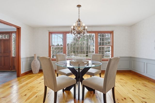 6 Old Village Rd, Acton, MA 01720