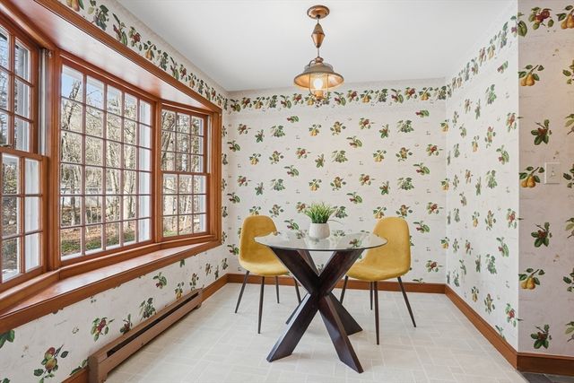 6 Old Village Rd, Acton, MA 01720