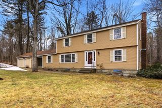 6 Old Village Rd, Acton, MA 01720