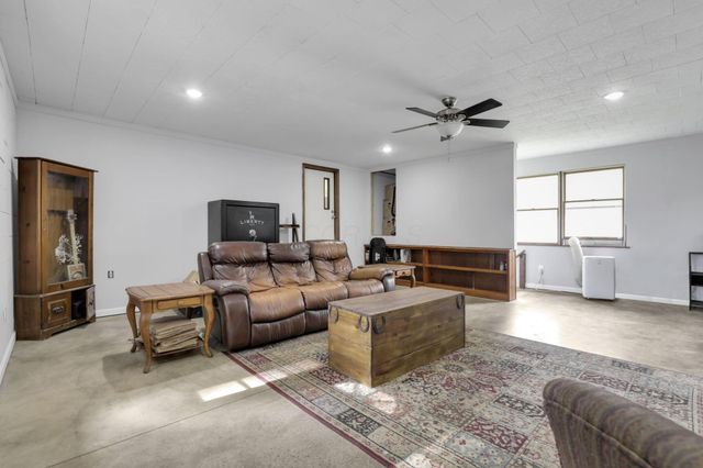 300 N Vernon Avenue, Newark, OH 43055