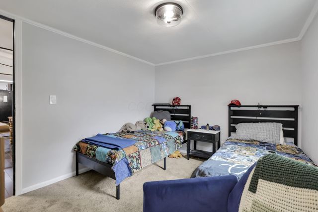 300 N Vernon Avenue, Newark, OH 43055