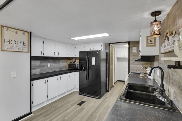 300 N Vernon Avenue, Newark, OH 43055