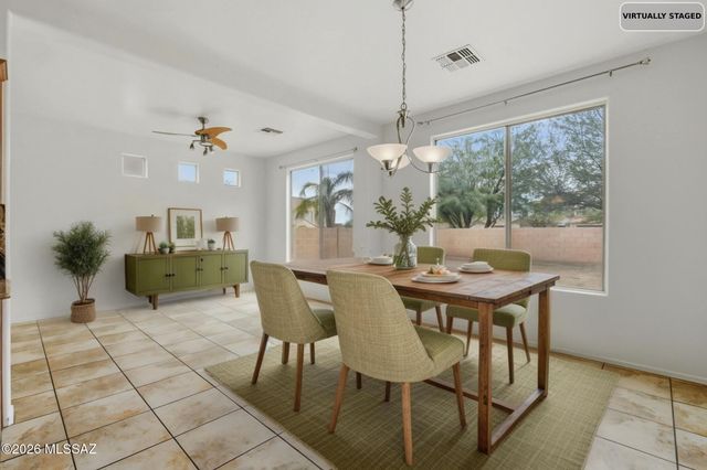 727 W Camino Curvitas, Sahuarita, AZ 85629