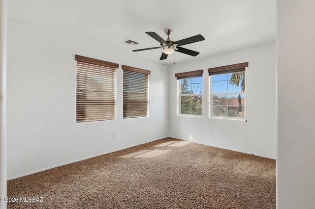 727 W Camino Curvitas, Sahuarita, AZ 85629