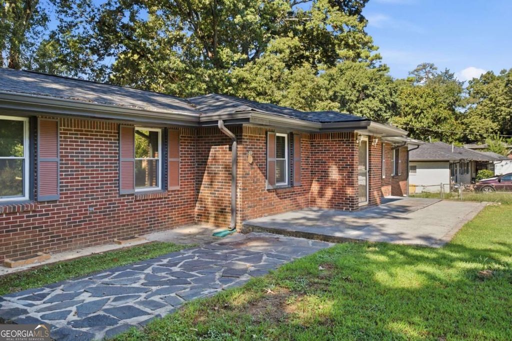 2498 Johnson Drive, Doraville, GA 30340 — photo 2