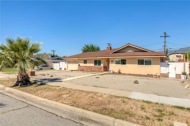 184 Palmyra, San Bernardino, CA 92404