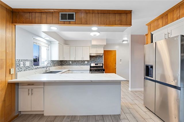 184 Palmyra, San Bernardino, CA 92404