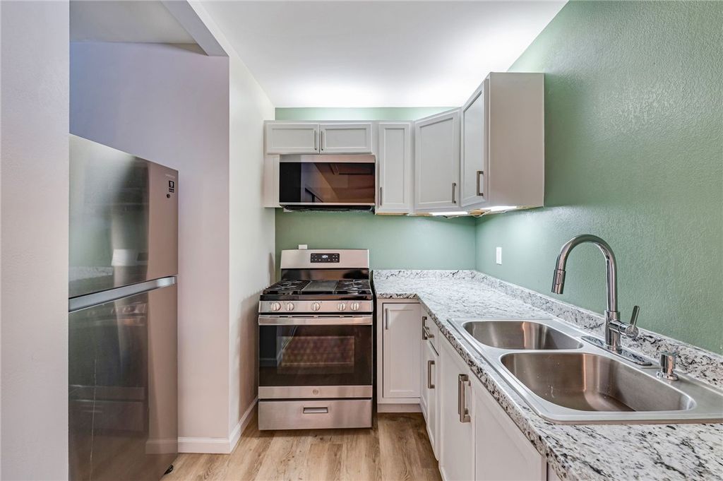 Image 35 of property listing at 184 Palmyra, San Bernardino, CA 92404