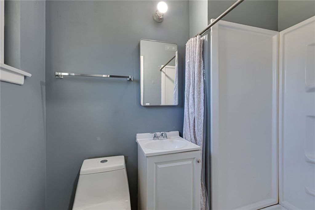 Image 44 of property listing at 184 Palmyra, San Bernardino, CA 92404