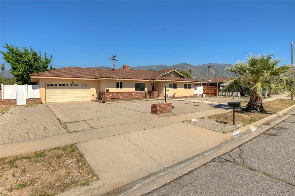 Image 46 of property listing at 184 Palmyra, San Bernardino, CA 92404
