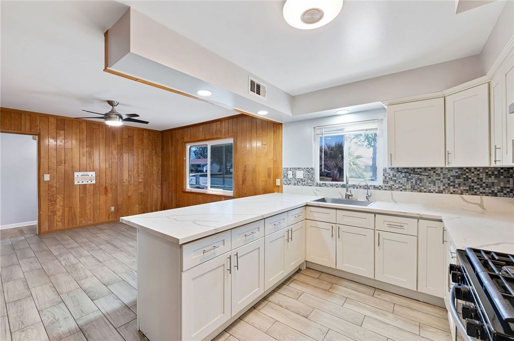 Image 9 of property listing at 184 Palmyra, San Bernardino, CA 92404