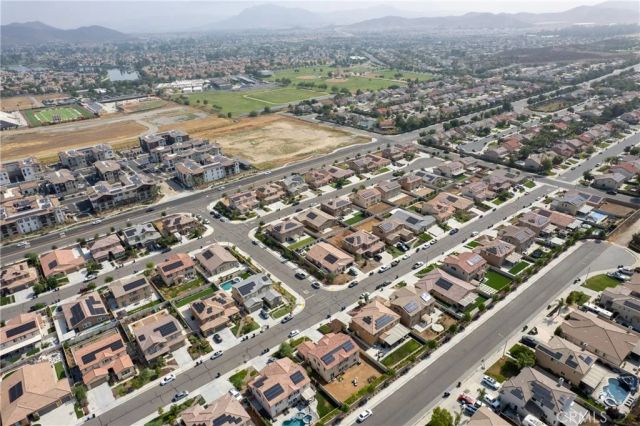 28341 Heather Green Way, Menifee, CA 92584