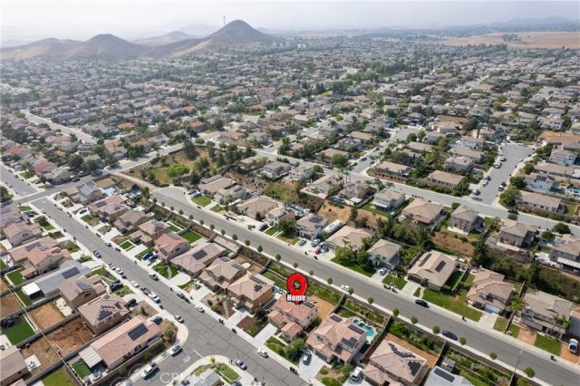 28341 Heather Green Way, Menifee, CA 92584