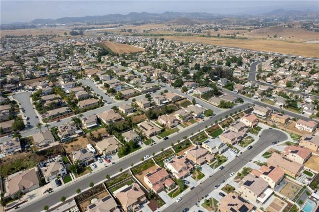 28341 Heather Green Way, Menifee, CA 92584