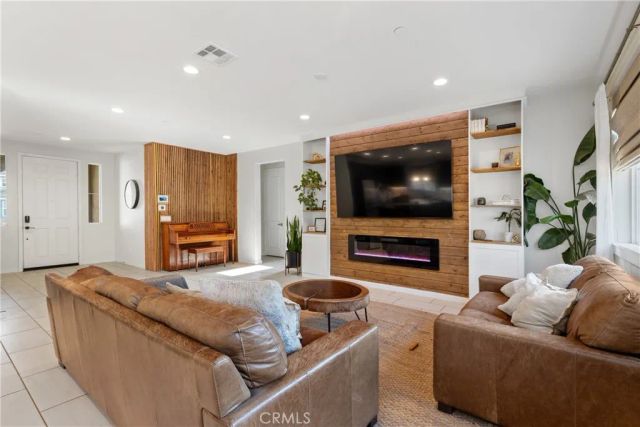 28341 Heather Green Way, Menifee, CA 92584