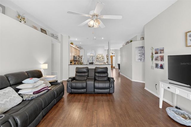 3732 COLD CREEK DRIVE, Valrico, FL 33596