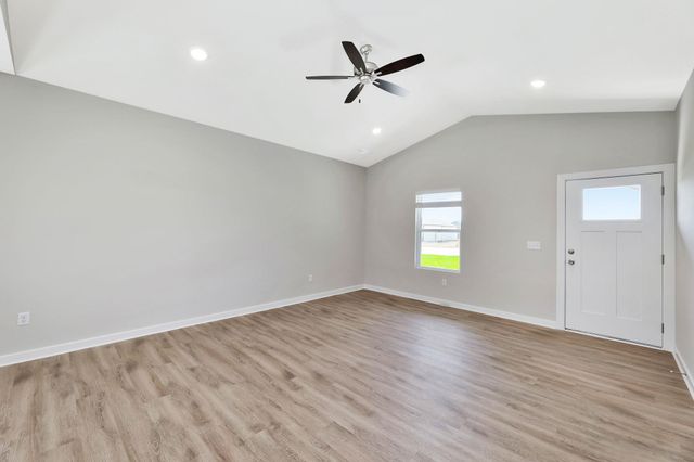 9506 E Hurst St, Wichita, KS 67210