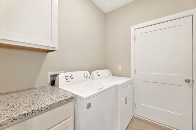 9506 E Hurst St, Wichita, KS 67210