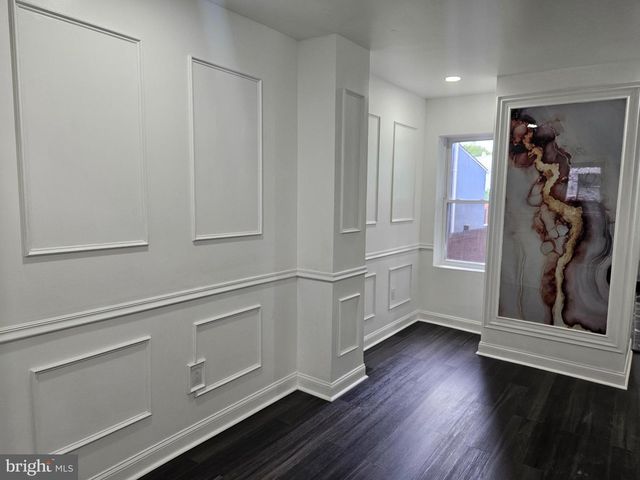 31 CHAMBERS ST, Trenton, NJ 08609