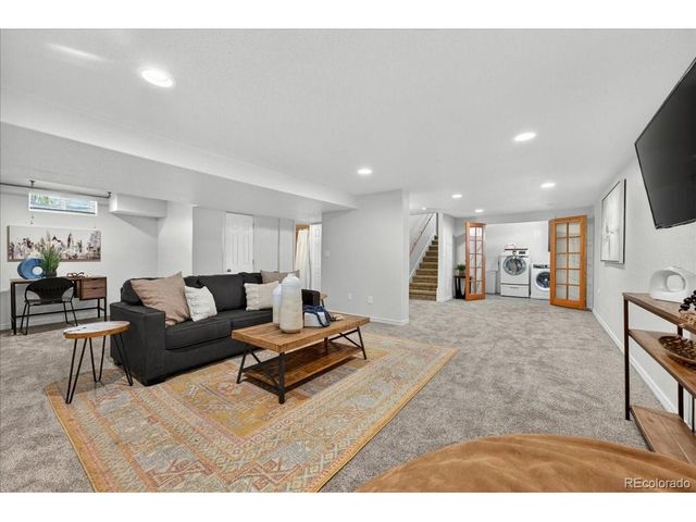 4800 Knox Ct, Denver, CO 80221