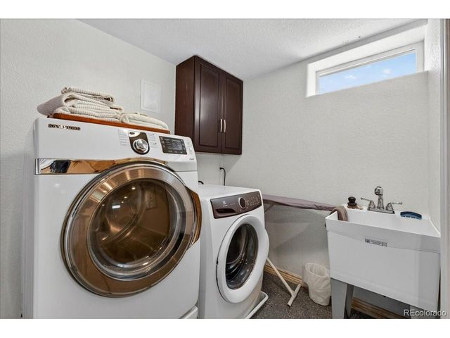 4800 Knox Ct, Denver, CO 80221