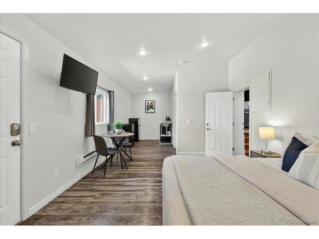 4800 Knox Ct, Denver, CO 80221