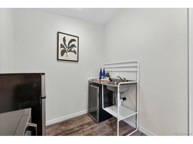4800 Knox Ct, Denver, CO 80221