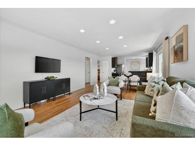 4800 Knox Ct, Denver, CO 80221