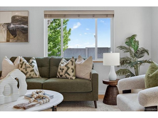 4800 Knox Ct, Denver, CO 80221