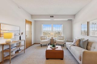 4824 E 53rd Street 501, Minneapolis, MN 55417