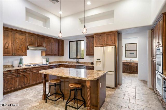 6523 E LONESOME Trail, Cave Creek, AZ 85331