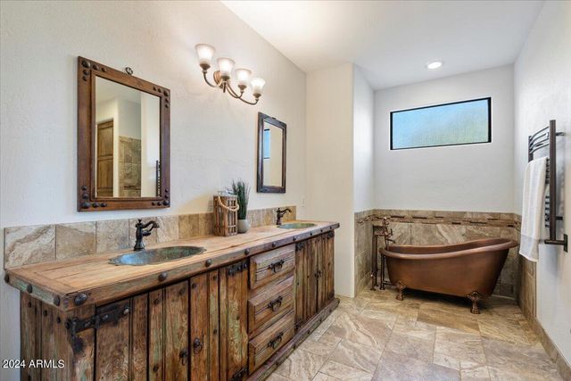6523 E LONESOME Trail, Cave Creek, AZ 85331