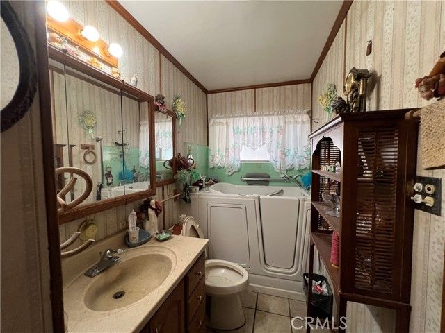 3013 Halldale Avenue, Los Angeles, CA 90018