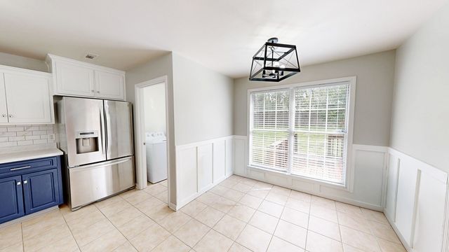 406 Powder Horn Drive, Midland City, AL 36350