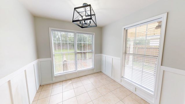 406 Powder Horn Drive, Midland City, AL 36350